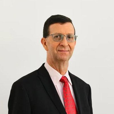 Trevor Wattrus 照片